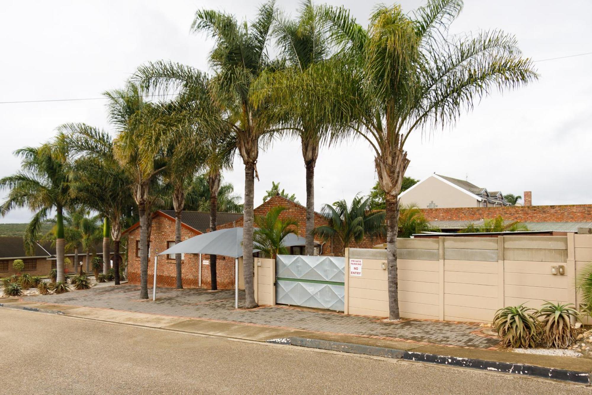 Rainbow Guest House And Tours Uitenhage Exterior photo